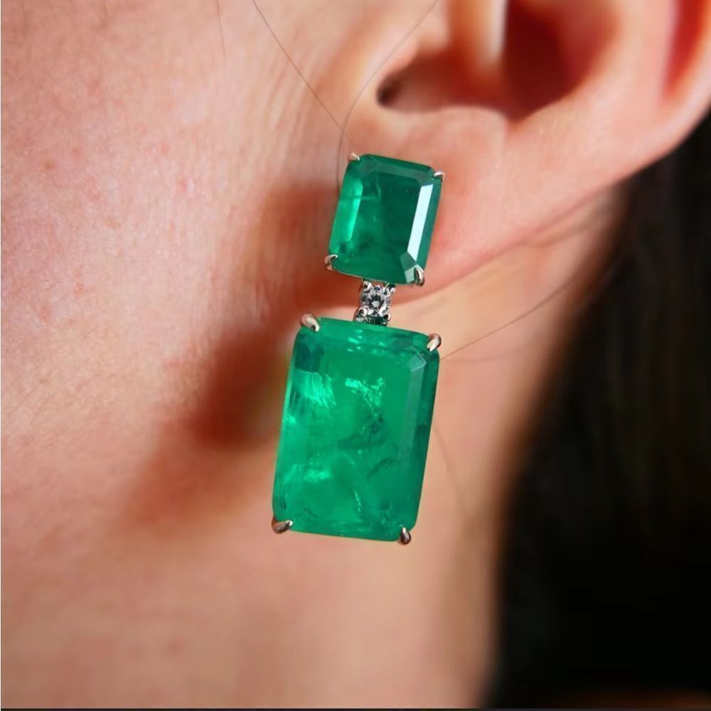 Greenstoneearringsn21 23$